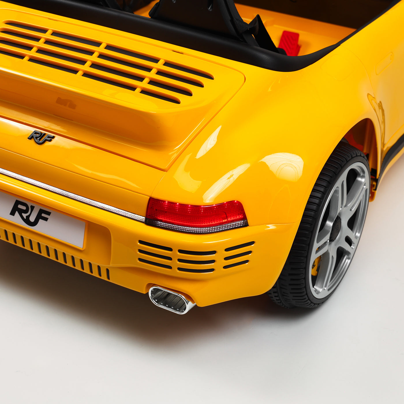 PORSCHE RUF SCR – Detail der LED-Leuchten