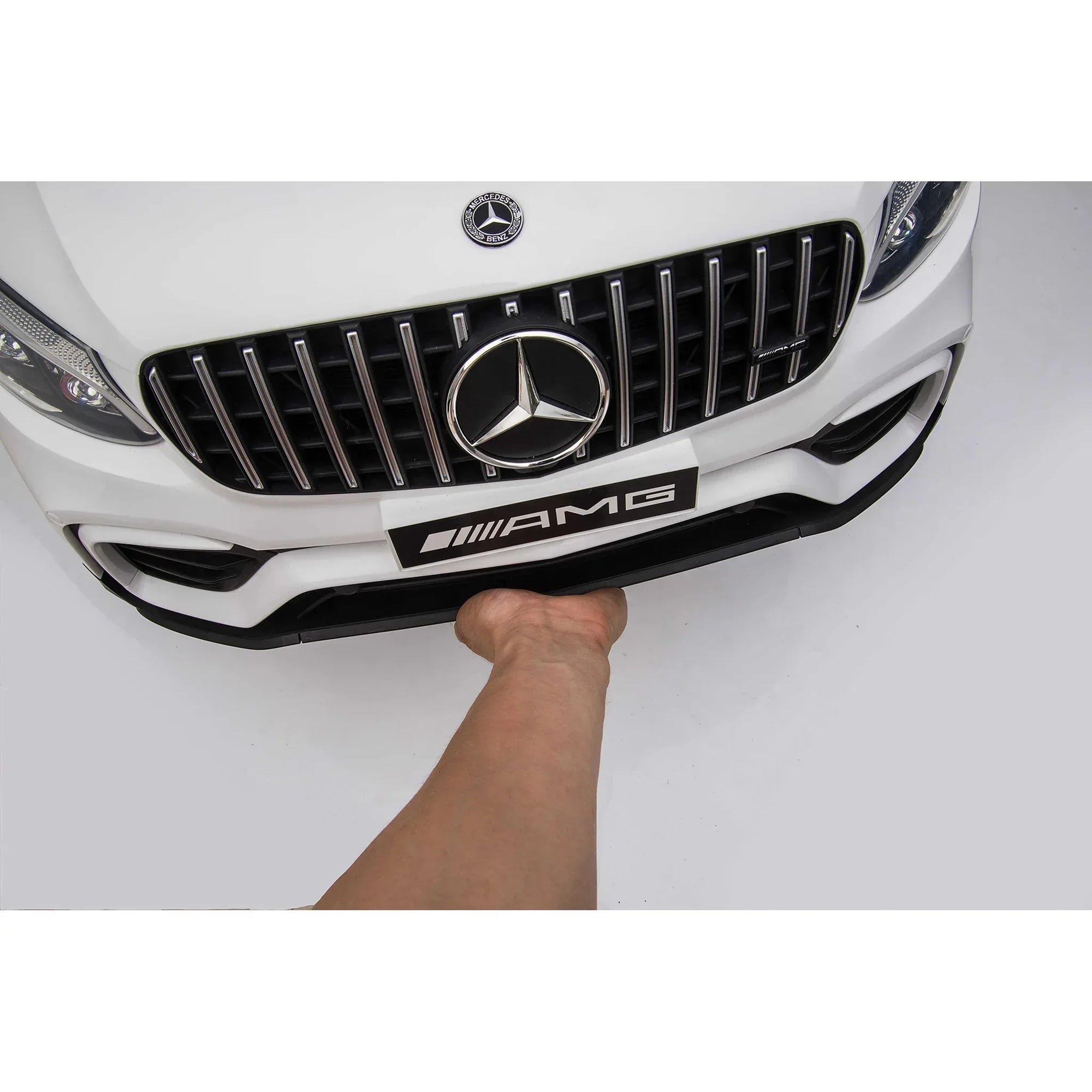 MERCEDES GLC 63S – MP3 – Kindersicherung